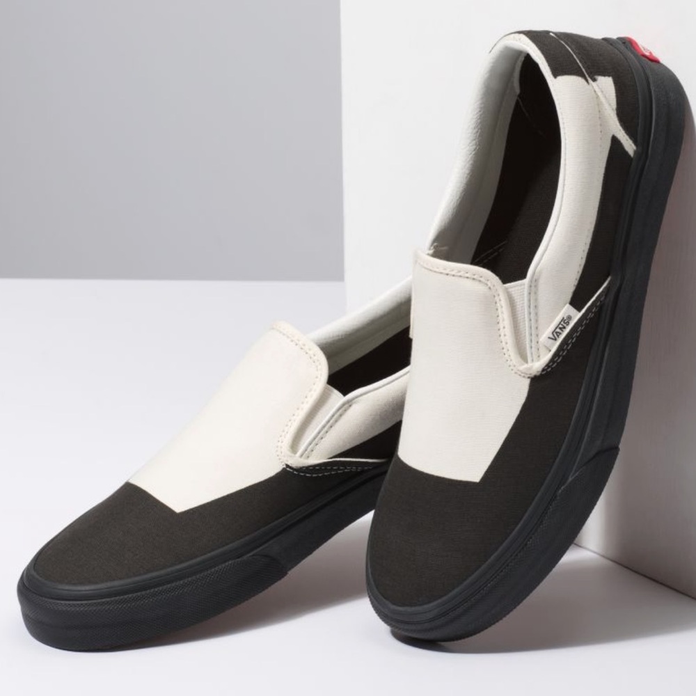 NWT Vans Black Overprint White Slip On Skate Shoe - Picture 2 of 8